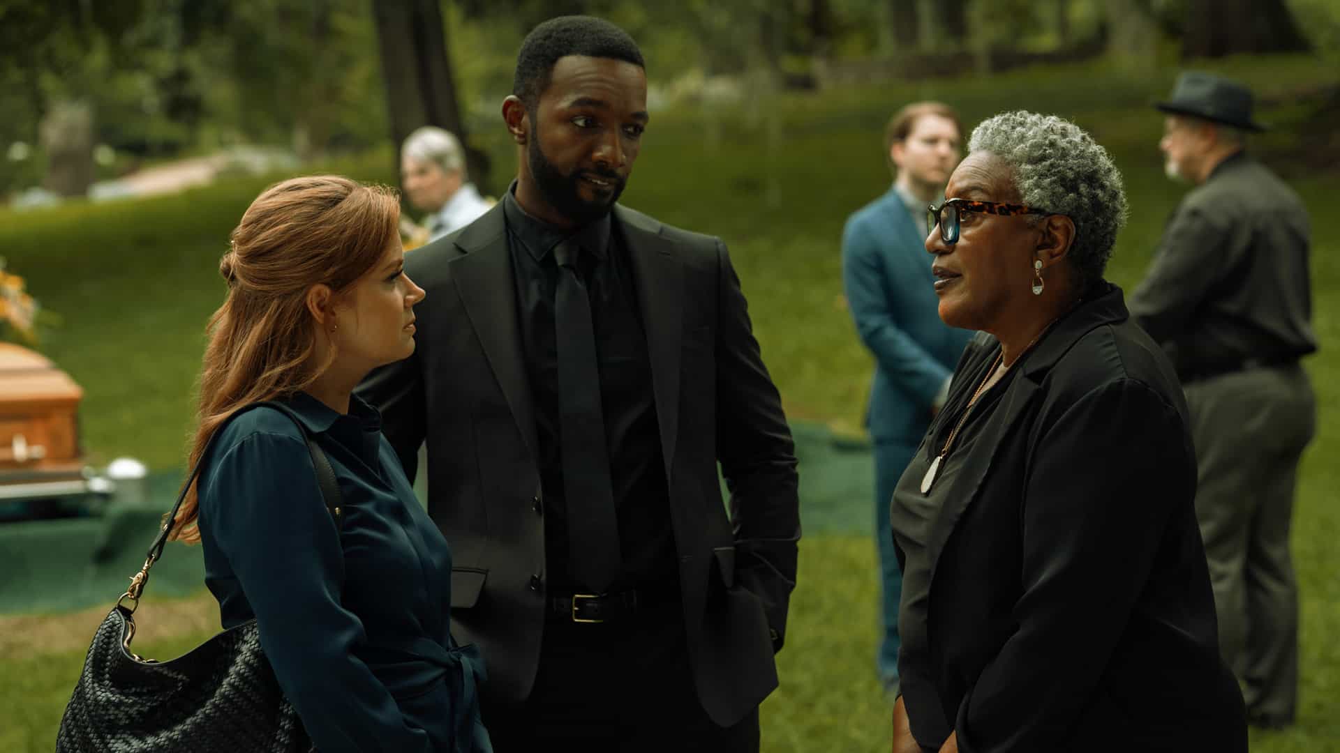 CAPE FEAR Season 1 Episode 3 Photos “Phantom Sensations” Introduces A Dangerous New Connection 4 Amy Adams, Jamie Hector and CCH Pounder in "Cape Fear," now streaming on Apple TV.