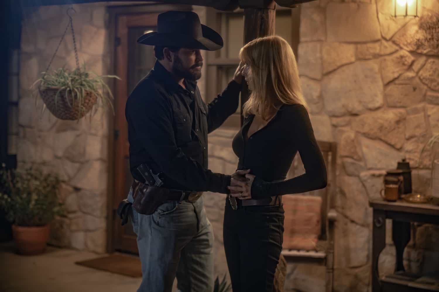 L-R: Cole Hauser as Rip Wheeler and Kelly Reilly as Beth Dutton in Dutton Ranch, episode 9, season 1, streaming on Paramount+, 2026. Photo Credit: Emerson Miller/Paramount+.