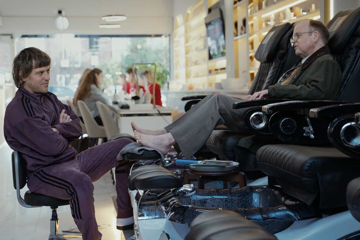 L-R Johnny Flynn as Frankie and Toby Jones as Colin Tattersall In MobLand, season 2, streaming on Paramount+, 2026. Photo Credit: Sophie Mutevelian/Paramount+