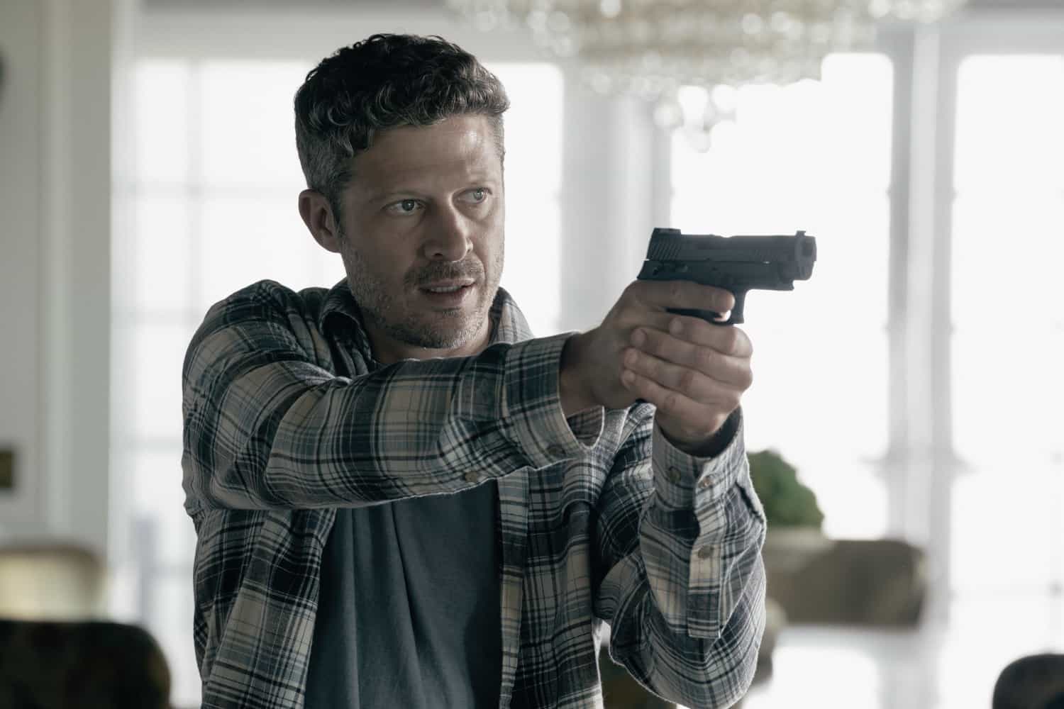 Zach Gilford as Elias Voit in Criminal Minds: Evolution, episode 10, season 19  streaming on Paramount+, 2026.  CREDIT:  Michael Yarish /Paramount+ © 2026 ABC Studios Inc. and CBS Studios Inc. All Rights Reserved.