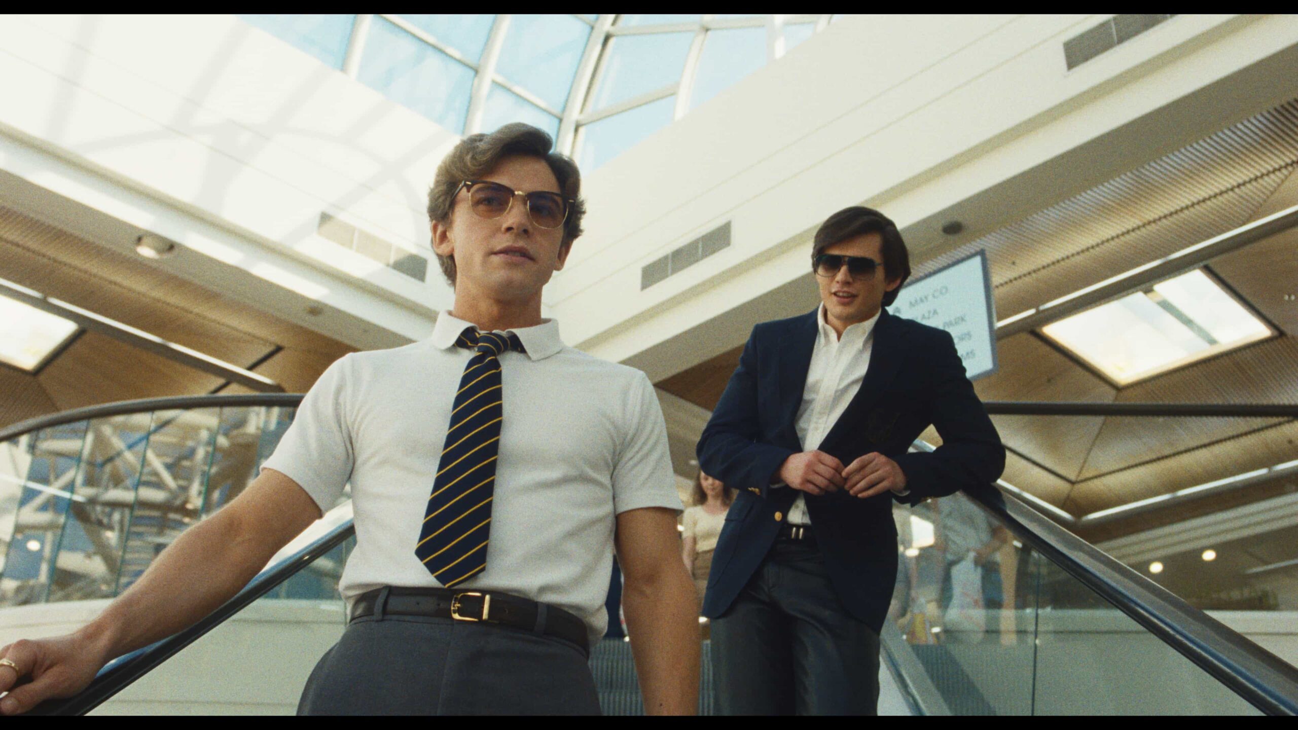 Seat42F 1 FX's The Shards -- "Pilot" -- Season 1, Episode 1 (Airs Wednesday, August 5) -- Pictured: (i-r) Igby Rigney as Bret, Homer Gere as Robert Mallory.CR: FX