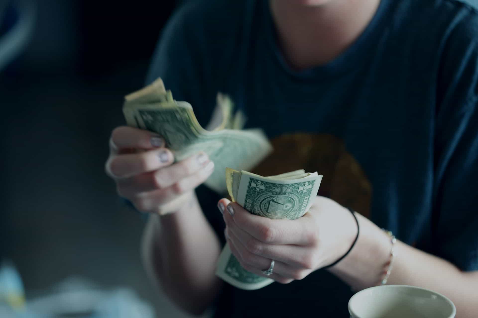 Smart Money Habits for Busy Parents 2 Smart Money Habits for Busy Parents