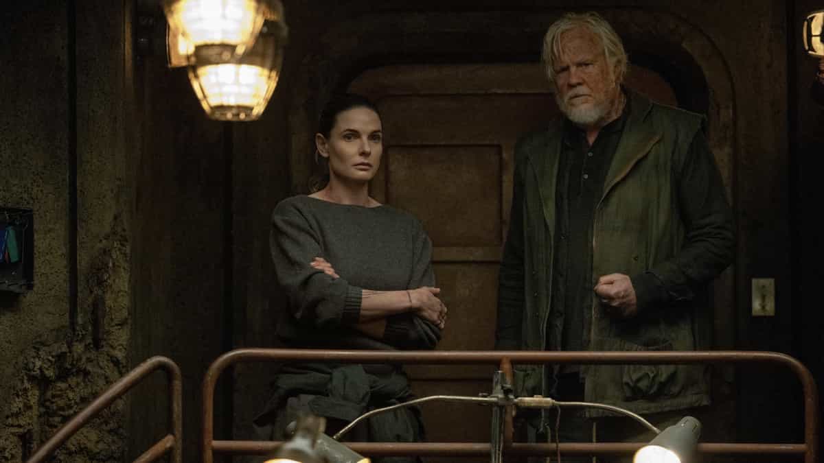 Silo Season 3 Episode 7 Photos: "Radio" Preview the Next Chapter 6 Silo Season 3 Episode 7 "Radio" Rebecca Ferguson and Tim Robbins in "Silo," now streaming on Apple TV.