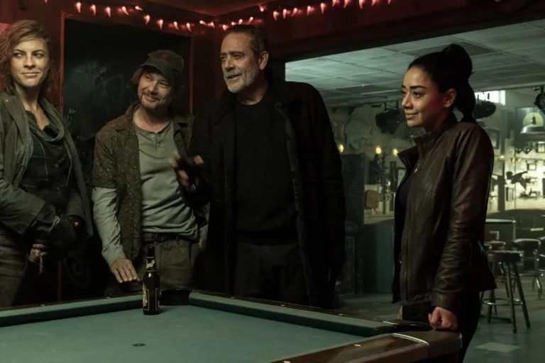 Jeffrey Dean Morgan as Negan, Jimmi Simpson as Mason, Aimee Garcia as Renata - The Walking Dead: Dead City _ Season 3, Episode 5 - Photo Credit: Robert Clark/AMC