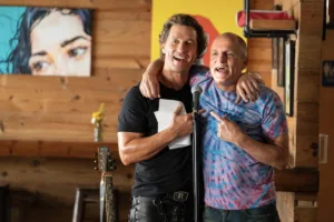Matthew McConaughey and Woody Harrelson in Brothers