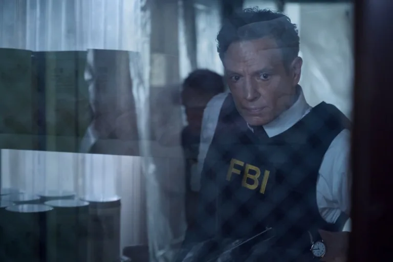 "The Deep" -- CBS Original Series CIA, scheduled to air on Monday, Oct. 5 (9:00-10:00 PM, ET/PT), on the CBS Television Network and streaming on Paramount+.  Pictured: Nick Gehlfuss as Special Agent Bill Goodman. Photo: Mark Schafer/CBS ©2026 CBS Broadcasting, Inc. All Rights Reserved.