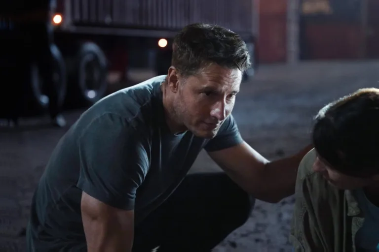 Tracker Season 4 Episode 1 "Safe Harbor" -- Coverage of the CBS Original Series Tracker, scheduled to air on the CBS Television Network. Pictured: Justin Hartley as Colter Shaw Photo: Tyler Golden/CBS ©2026 CBS Broadcasting, Inc. All Rights Reserved.