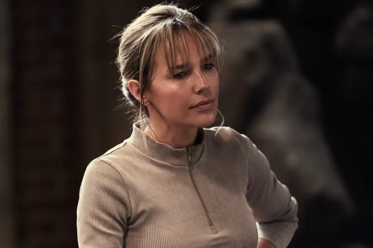 "All Hat No Cattle" -- Coverage of the CBS Original Series Marshals, scheduled to air on the CBS Television Network.   Pictured: Arielle Kebbel as Belle Skinner.  Photo: Gilles Mingasson/CBS ©2026 CBS Broadcasting, Inc. All Rights Reserved.