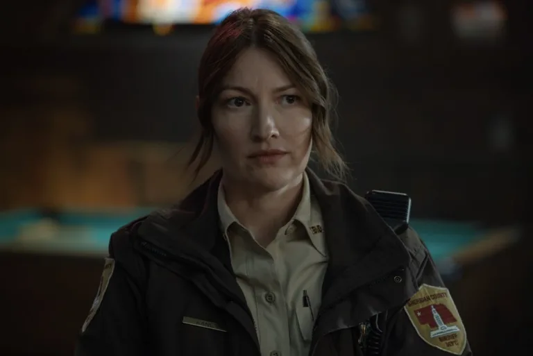 Kelly Macdonald LANTERNS Season 1 Episode 4