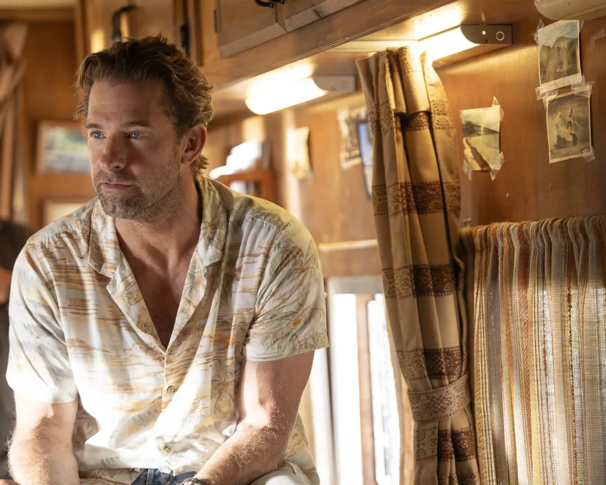 Scott Speedman in R.J. Decker Season 2 Episode 1 The Point of Us Breaking