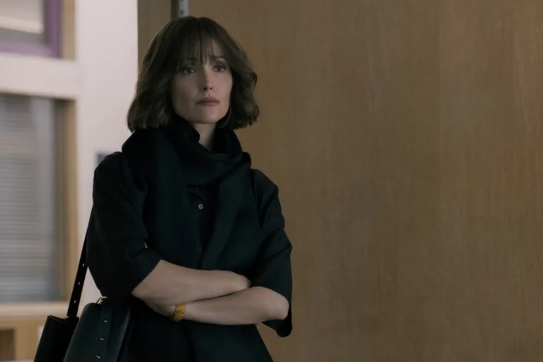 THE GOOD DAUGHTER -- Pictured: (Rose Byrne as Charlotte Quinn -- (Photo by: Peacock)