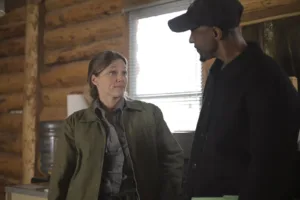 EP#107 - "The Three Matt Skweikis" - Tracy Spiridakos as Anna Pigeon and Ronnie Rowe as Frederick Stanton in Anna Pigeon on USA Network. Photo Credit: Michelle Faye/USA Network © VERSANT MEDIA 2025. All Rights Reserved