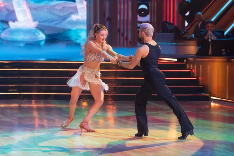DANCING WITH THE STARS - “Premiere: Night Two” - The female celebrities make their competition debut, performing to a No. 1 song from the year they were born, with one eliminated at the end of the night. WEDNESDAY, SEPT. 16 (8:00-10:03 p.m. EDT) on ABC. (Disney/Eric McCandless) 
AMBER GLENN, PASHA PASHKOV