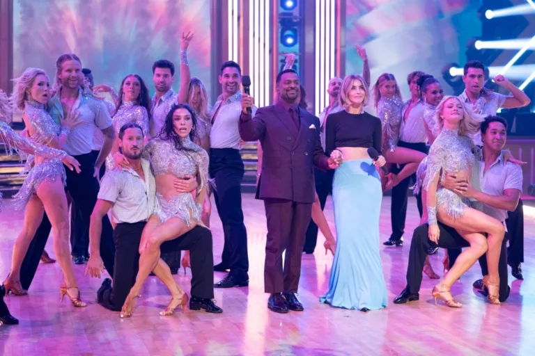 DANCING WITH THE STARS - “Premiere: Night Two” - The female celebrities make their competition debut, performing to a No. 1 song from the year they were born, with one eliminated at the end of the night. WEDNESDAY, SEPT. 16 (8:00-10:03 p.m. EDT) on ABC. (Disney/Eric McCandless) 
TOP: SHARNA BURGESS, HAILEY BILLS, JAN RAVNIK, EMMA SLATER, ALAN BERSTEN, ALFONSO RIBEIRO, JULIANNE HOUGH, KAMRI PETERSON, BRITT STEWART, EZRA SOSA
BOTTOM: VALENTIN CHMERKOVSKIY, JENNA JOHNSON, RYLEE ARNOLD, BRANDON ARMSTRONG