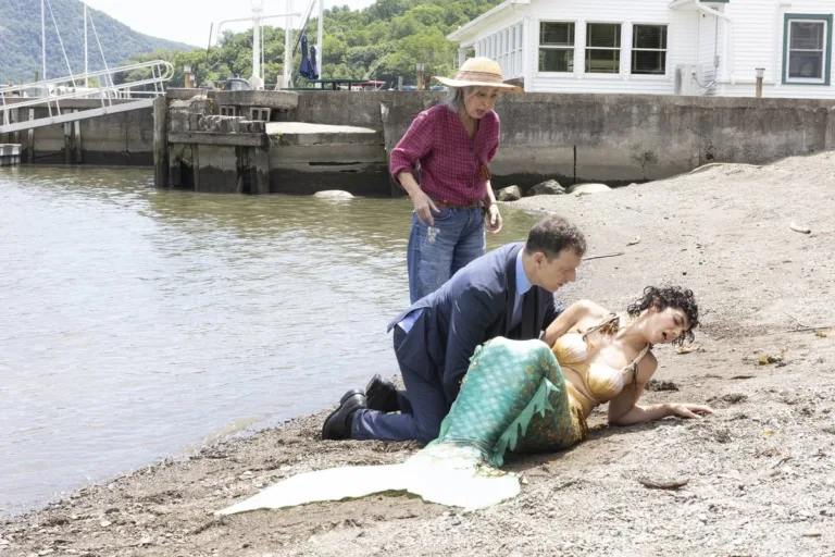 BEST MEDICINE: L-R: Annie Potts, Josh Charles and Ellen Soraya Nikbakht in the season two premiere of "Be Careful What You Fish For" on Tuesday, September 22 (8:00-9:00 PM ET/PT) on FOX. © 2026 Fox Media LLC. CR: Danielle Mathias/FOX.