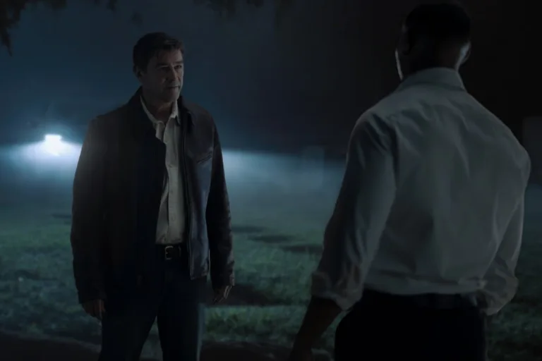Kyle Chandler LANTERNS Season 1 Episode 6
