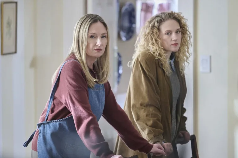 LINE OF FIRE -- "Pilot" Episode 101 -- Pictured: (l-r) Hope Davis as Jane Hollingsworth, Kat Cunning as Clare Hollingsworth -- (Photo by: Scott Gries/NBC)