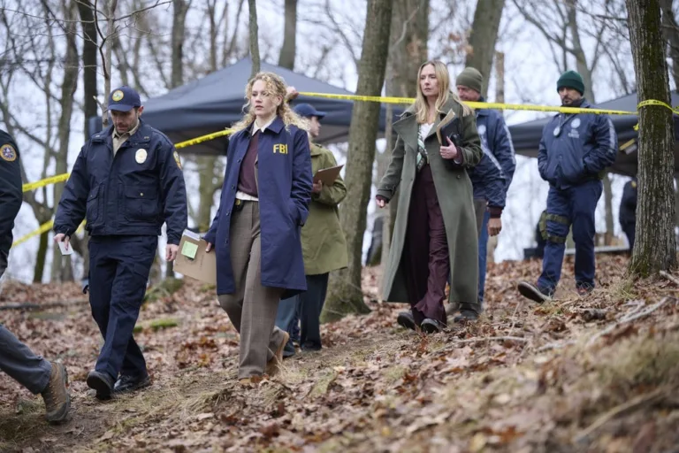 LINE OF FIRE -- "Pilot" Episode 101 -- Pictured: (l-r) Kat Cunning as Clare Hollingsworth, Hope Davis as Jane Hollingsworth -- (Photo by: Scott Gries/NBC)