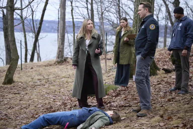 LINE OF FIRE -- "Pilot" Episode 101 -- Pictured: Hope Davis as Jane Hollingsworth -- (Photo by: Scott Gries/NBC)