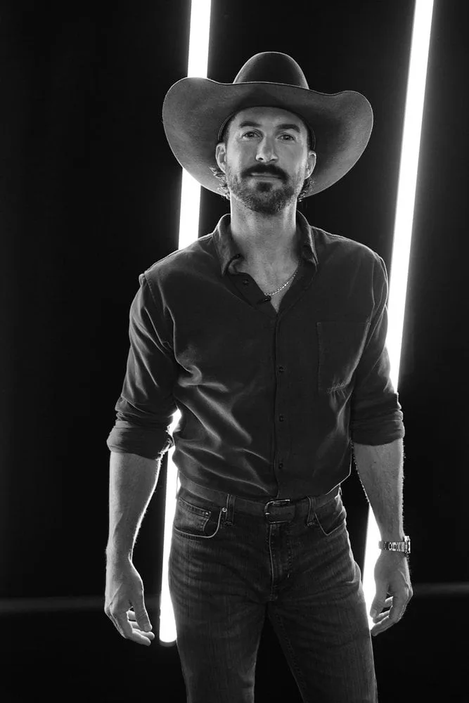 THE VOICE -- "Blind Auditions" Episode 3002 -- Pictured: Riley Green -- (Photo by: Trae Patton/NBC)