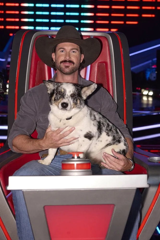 THE VOICE -- "Blind Auditions" Episode 3002 -- Pictured: Riley Green with a Dog-- (Photo by: Trae Patton/NBC)