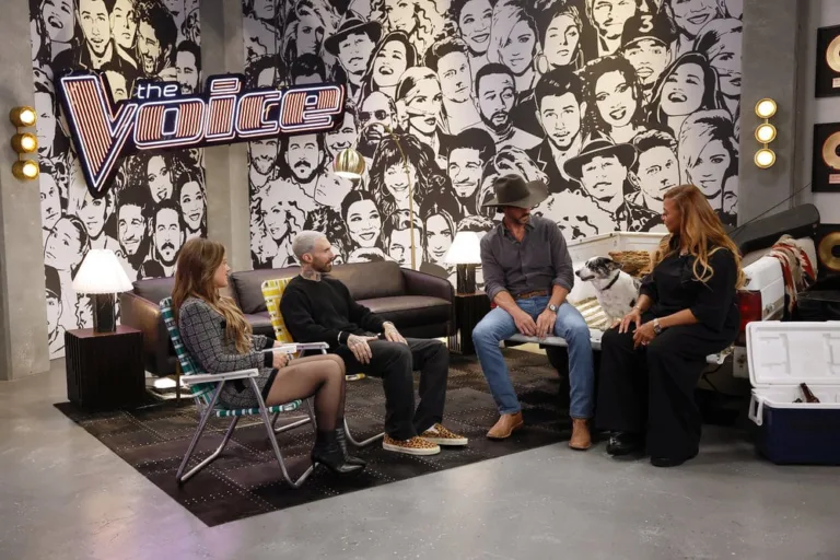 THE VOICE -- "Blind Auditions" Episode 3002 -- Pictured: (l-r) Kelly Clarkson, Adam Levine, Riley Green, Queen Latifah -- (Photo by: Trae Patton/NBC)