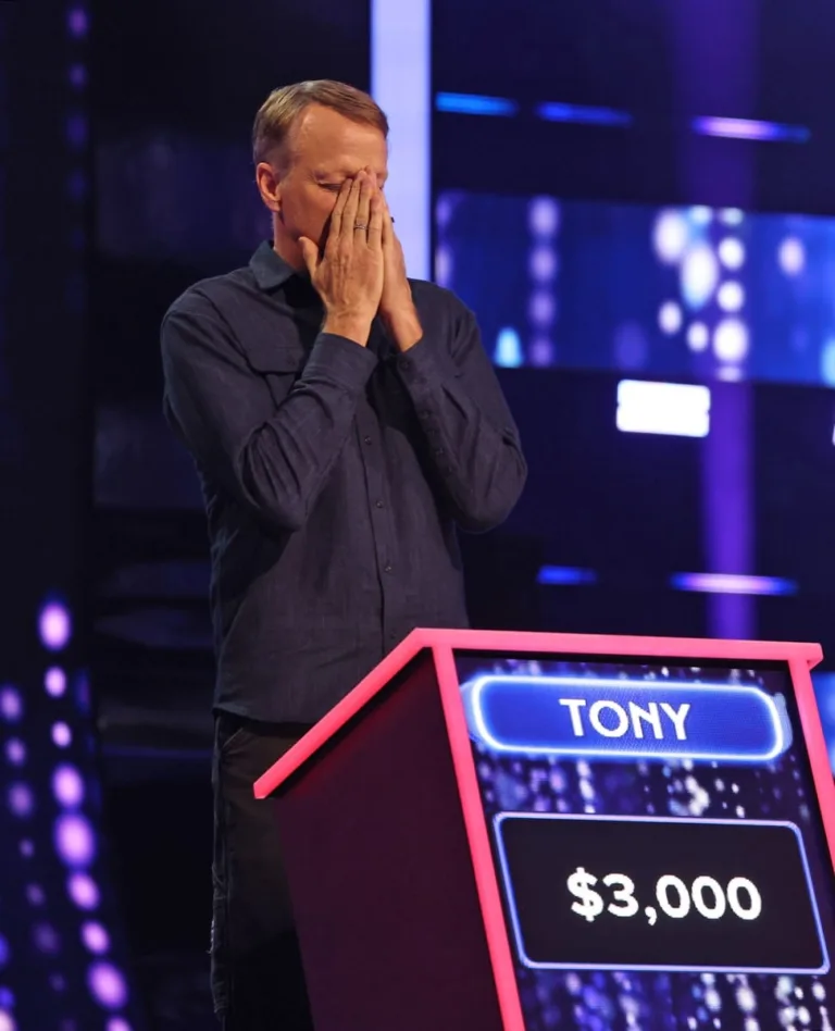 NAME THAT TUNE: Tony Hawk in the Season Premiere of NAME THAT TUNE airing Monday, Sept. 21 (8:00-9:00 PM ET/PT) on FOX. CR: Sean Gleason/FOX. ©2026 FOX Media LLC.