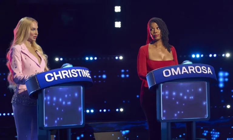 CELEBRITY WEAKEST LINK: L-R: Contestants: Christine Quinn and Omarosa in the CELEBRITY WEAKEST LINK “Reality Villains” Season Premiere episode airing Monday, Sept. 21 (9:01-10:00 PM ET/PT) on FOX. © 2026 Fox Media LLC. CR: Tom Griscom/FOX.
