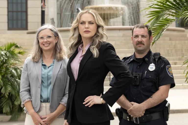 R.J. DECKER - “Manos: Hands of Fate” - A missing man, a mysterious item and a dangerous stranger in a pickup truck pull R.J. into one of his strangest cases yet. Meanwhile, someone close to him is caught up in a mystery all their own. TUESDAY, SEPT. 22 (10:00-11:00 p.m. EDT) on ABC. (Disney/Dana Hawley) 
ELAINE HENDRIX