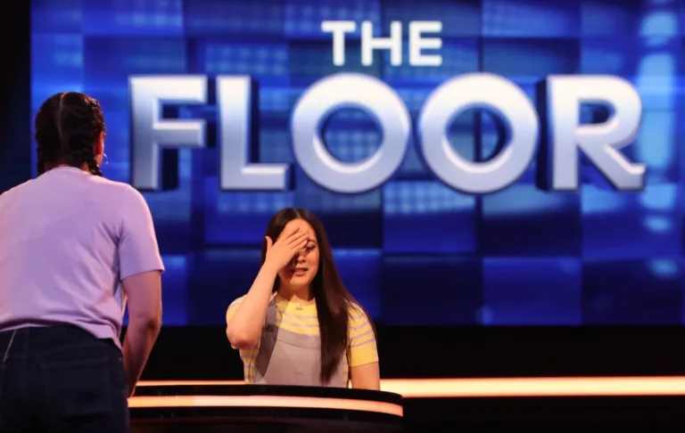 THE FLOOR: Rob Lowe in the Special Season Premiere “100 Champions" episode of THE FLOOR airing Wednesday Sept 23 (8:00-9:00 PM ET/PT) on FOX. CR/ Lorraine O’Sullivan / FOX. ©2026 FOX Media LLC.