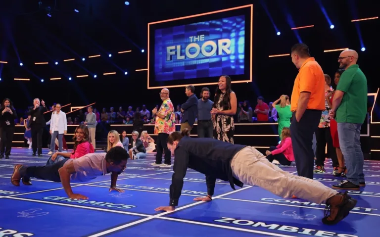 THE FLOOR: Rob Lowe in the Special Season Premiere “100 Champions" episode of THE FLOOR airing Wednesday Sept 23 (8:00-9:00 PM ET/PT) on FOX. CR/ Lorraine O’Sullivan / FOX. ©2026 FOX Media LLC.