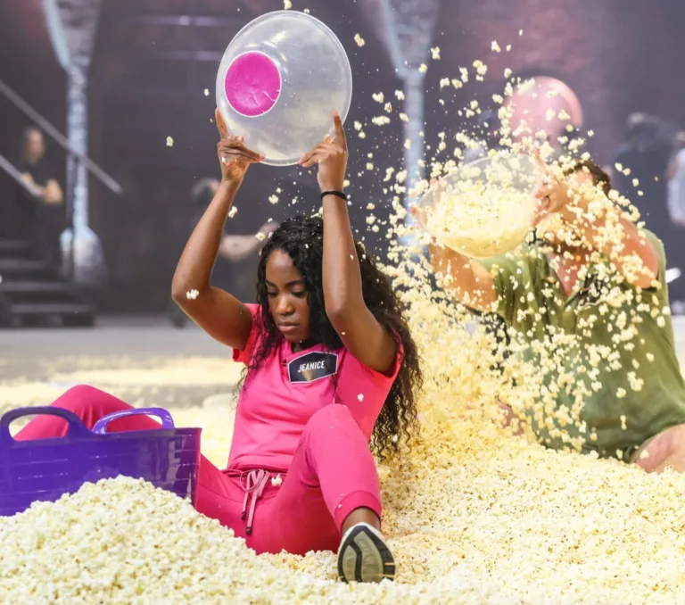 99 TO BEAT: Contestants in the Season Two Premiere of 99 TO BEAT airing Wednesday, Sept. 23 (9:01-10:00 PM ET/PT) on FOX. © 2025 Fox Media LLC. CR: Justin Lynch/FOX.