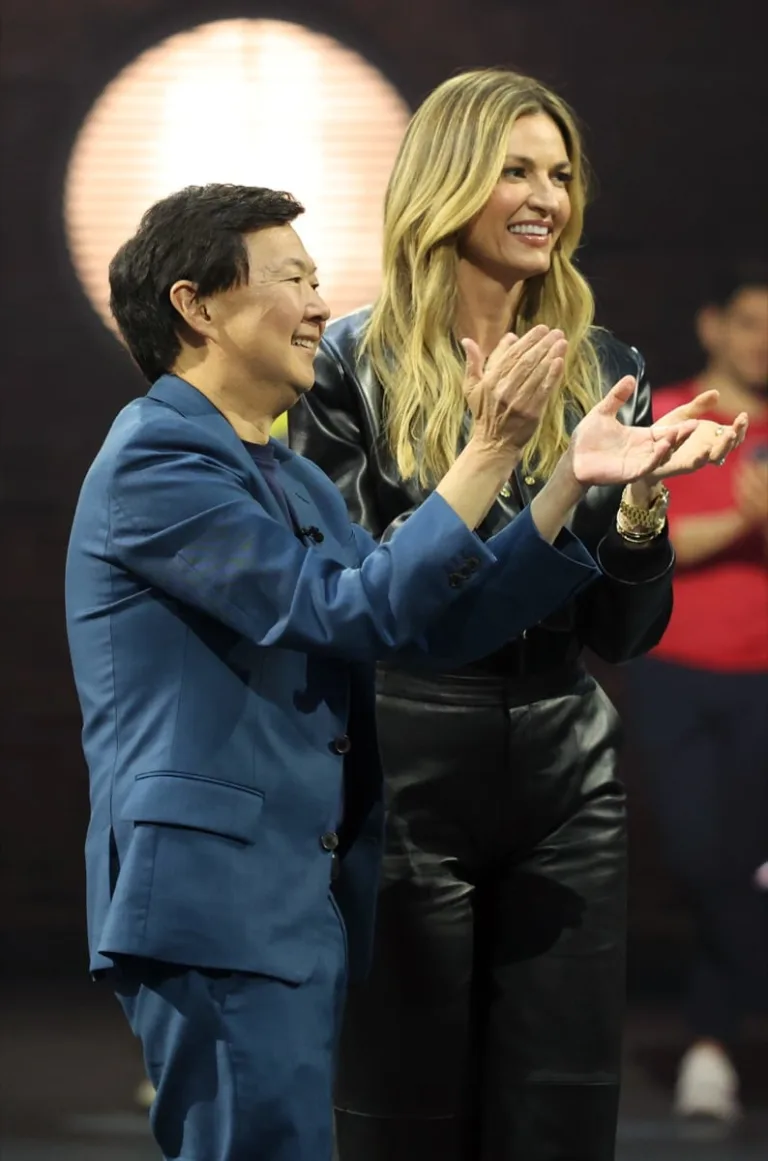 99 TO BEAT: L-R: Hosts Ken Jeong and Erin Andrews in the Season Two Premiere of 99 TO BEAT airing Wednesday, Sept. 23 (9:01-10:00 PM ET/PT) on FOX. © 2026 Fox Media LLC. CR: Justin Lynch/FOX.