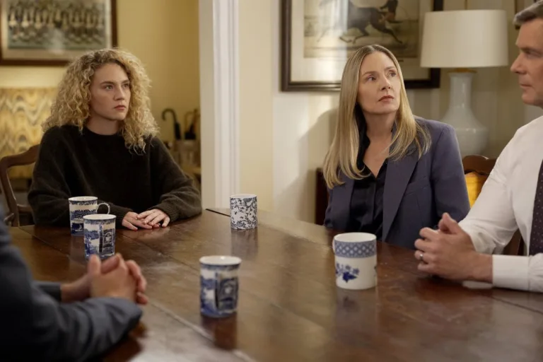 LINE OF FIRE -- "A Bigger Picture" Episode 102 -- Pictured: (l-r) Kat Cunning as Clare Hollingsworth, Hope Davis as Jane Hollingsworth, Peter Krause as Mike Hollingsworth -- (Photo by: Spencer Pazer/NBC)