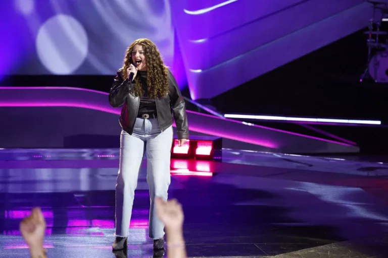 THE VOICE -- "Blind Auditions" Episode 3002 -- Pictured: Harmony McKee -- (Photo by: Griffin Nagel/NBC)
