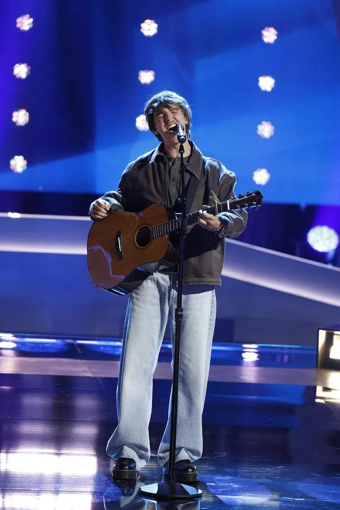 THE VOICE -- "Blind Auditions" Episode 3002 -- Pictured: Ethan Shobert -- (Photo by: Griffin Nagel/NBC)