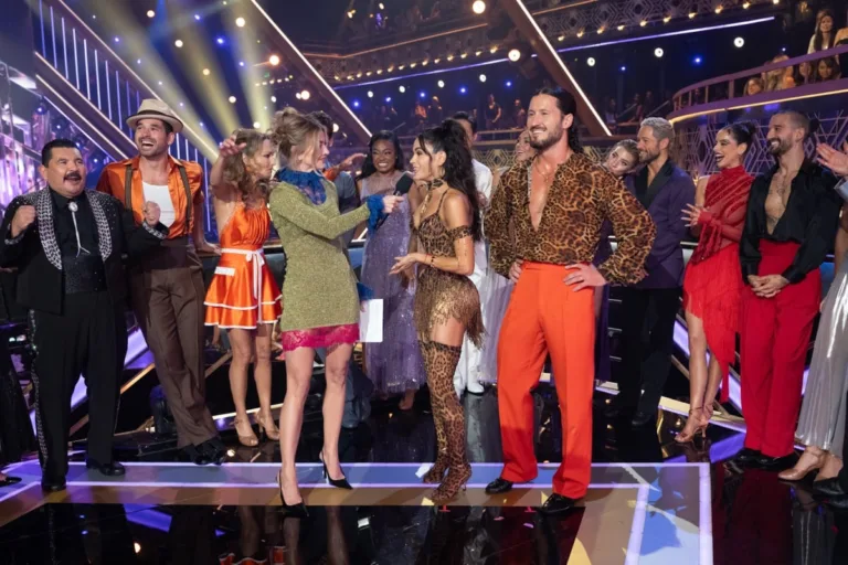 DANCING WITH THE STARS - “Viral Hits Night” - The celebrities and their professional partners will hit the dance floor with performances inspired by some of the biggest viral hits and unforgettable moments that have taken the internet by storm. TUESDAY, SEPT. 22 (8:00-10:00 p.m. EDT) on ABC. (Disney/Christopher Willard) 
GUILLERMO RODRIGUEZ, ALAN BERSTEN, GIADA DE LAURENTIIS, JULIANNE HOUGH, TATYANA ALI, JENNA DEWAN, VALENTIN CHMERKOVSKIY, AMBER GLENN, PASHA PASHKOV, MAURA HIGGINS, MARK BALLAS