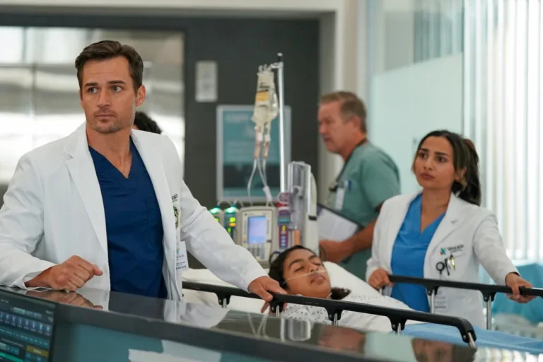 DOC Season 3 Episode 2 : Jon-Michael Ecker (L) and Anya Banerjee (R) in the “Ready or Not" episode of DOC airing Tuesday, Sept. 29 (8:00-9:00 PM ET/PT) on FOX. CR: John Medland/FOX. ©2026 FOX Media LLC.