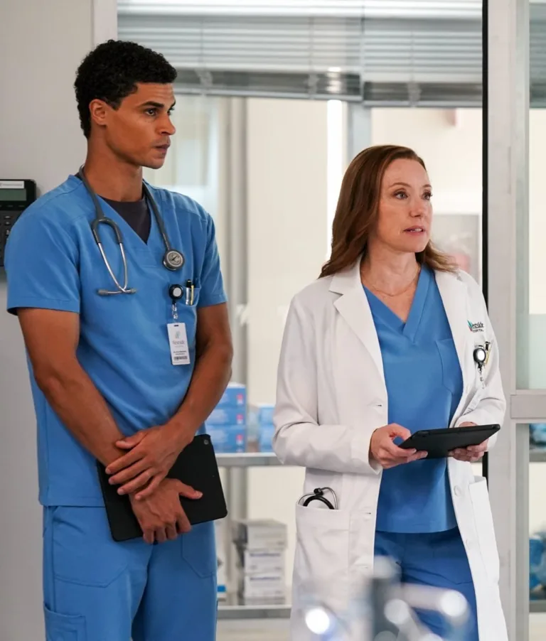 DOC Season 3 Episode 2 : L-R: Kolton Stewart and Molly Parker in the “Ready or Not" episode of DOC airing Tuesday, Sept. 29 (8:00-9:00 PM ET/PT) on FOX. CR: John Medland/FOX. ©2026 FOX Media LLC.