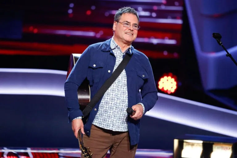 THE VOICE -- "Blind Auditions" Episode 3003 -- Pictured: Kyle Davis -- (Photo by: Griffin Nagel/NBC)
