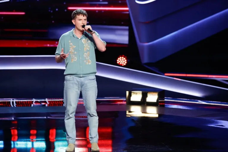 THE VOICE -- "Blind Auditions" Episode 3003 -- Pictured: Conor Pederson -- (Photo by: Griffin Nagel/NBC)