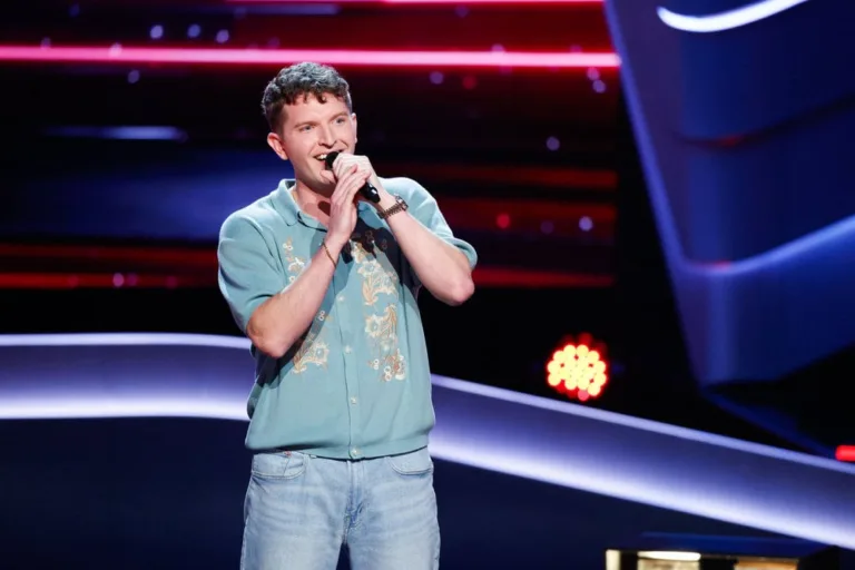 THE VOICE -- "Blind Auditions" Episode 3003 -- Pictured: Conor Pederson -- (Photo by: Griffin Nagel/NBC)