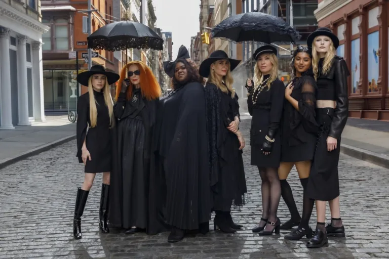 FX's "American Horror Story 13" -- Pictured: (l-r) Emma Roberts as Madison Montgomery, Frances Conroy as Myrtle Snow, Gabourey Sidibe as Queenie, Sarah Paulson as Cordelia Goode, Leslie Grossman as Coco St. Pierre Vanderbilt, Aventika as Ophelia, Alex Consani as Morwenna. CR: Eric Liebowitz/FX