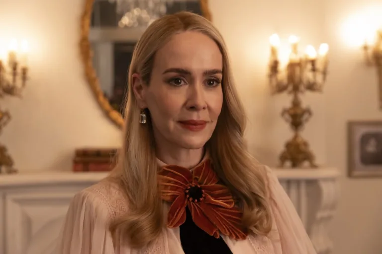 FX's "American Horror Story 13" -- Pictured: Sarah Paulson as Cordelia Goode. CR: Eric Liebowitz/FX