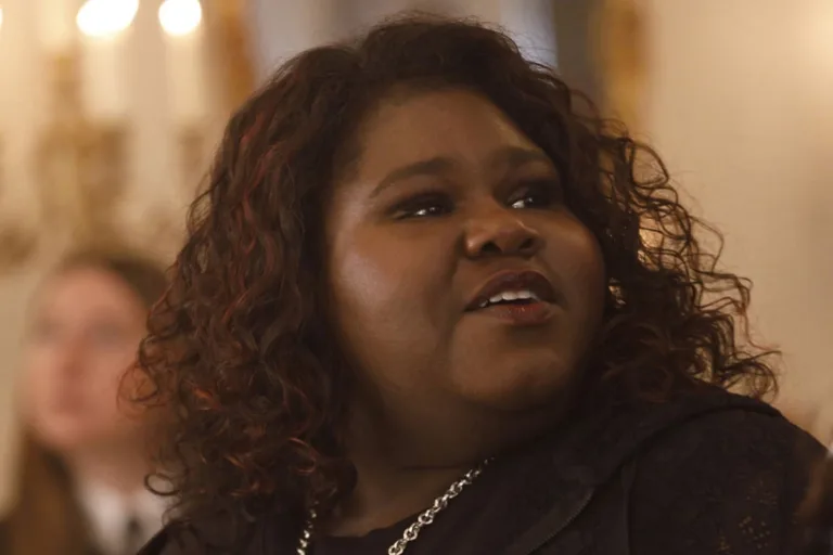 FX's American Horror Story -- Pictured: Gabourey Sidibe as Queenie. CR: Eric Liebowitz/FX.