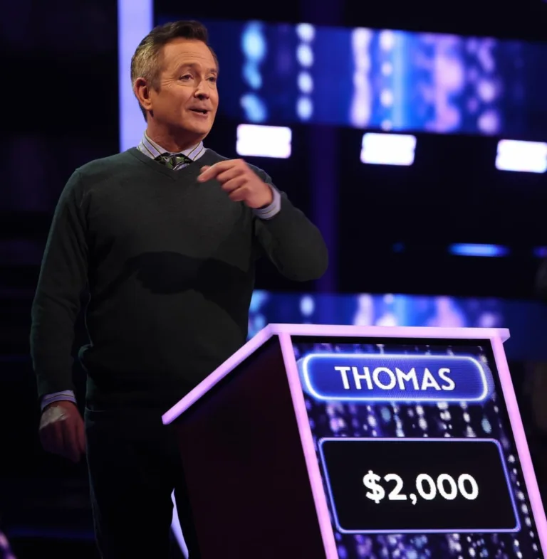 NAME THAT TUNE: Thomas Lennon in the "Comedy Clash" episode of NAME THAT TUNE airing Monday, Sept. 28 (8:00-9:00 PM ET/PT) on FOX. CR: Lorraine O'Sullivan/FOX. ©2026 FOX Media LLC.