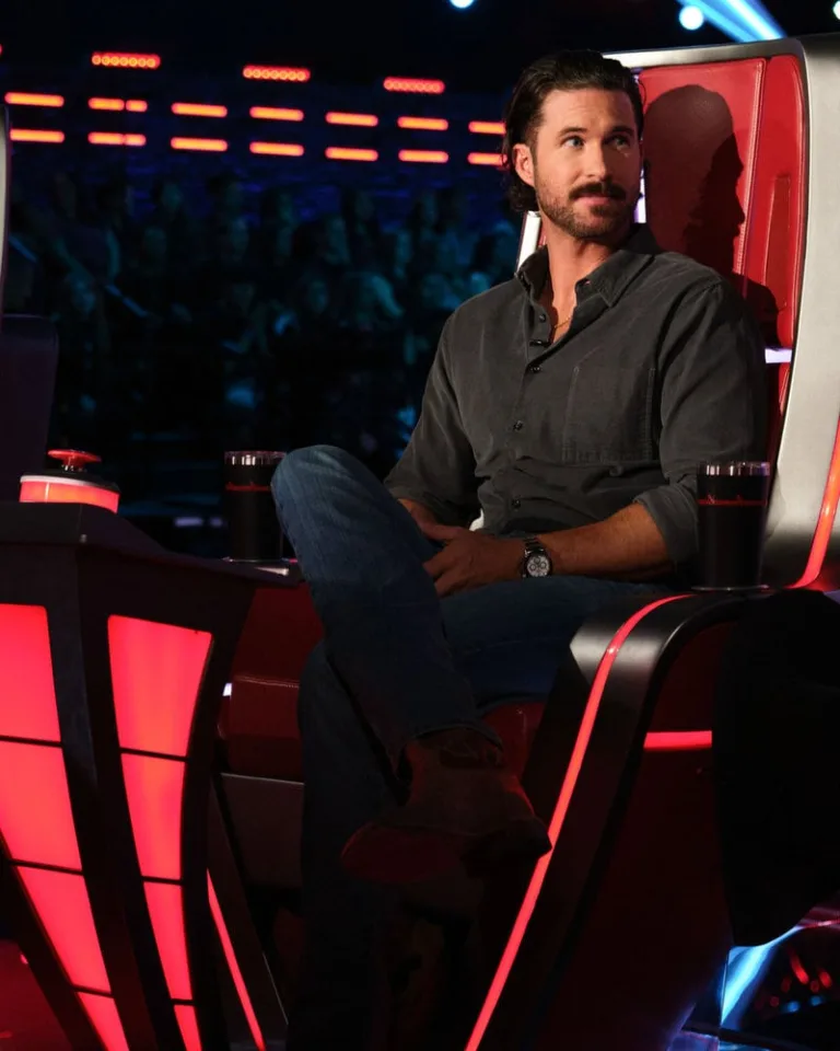THE VOICE -- "Blind Auditions" Episode 3004 -- Pictured: Riley Green -- (Photo by: John Jay/NBC)