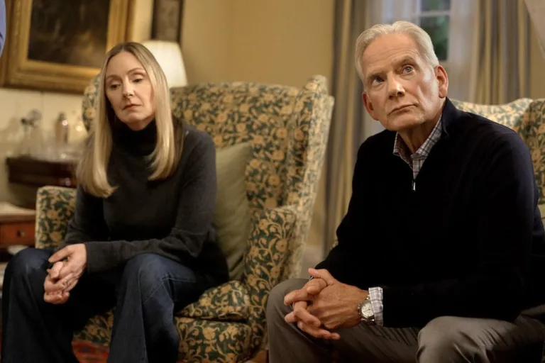 LINE OF FIRE Season 1 Episode 3 -- "There are Two Wolves" Episode 103 -- Pictured: (l-r) Hope Davis as Jane Hollingsworth, Campbell Scott as Terry Cross -- (Photo by: Spencer Pazer/NBC)