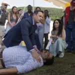 BEST MEDICINE Season 2 Episode 3 : L-R: Josh Charles and Abigail Spencer in the “Crate Expectations” episode of BEST MEDICINE airing Tuesday, October 6 (8:00-9:00 PM ET/PT) on FOX. © 2026 Fox Media LLC. CR: Francisco Roman/FOX.