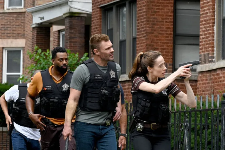 CHICAGO P.D. Season 14 Episode 1 -- "Demolition" Episode 1401 -- Pictured: (l-r) LaRoyce Hawkins as Officer Kevin Atwater, , Marina Squerciati as Officer Kim Burgess -- (Photo by: Lori Allen/NBC)